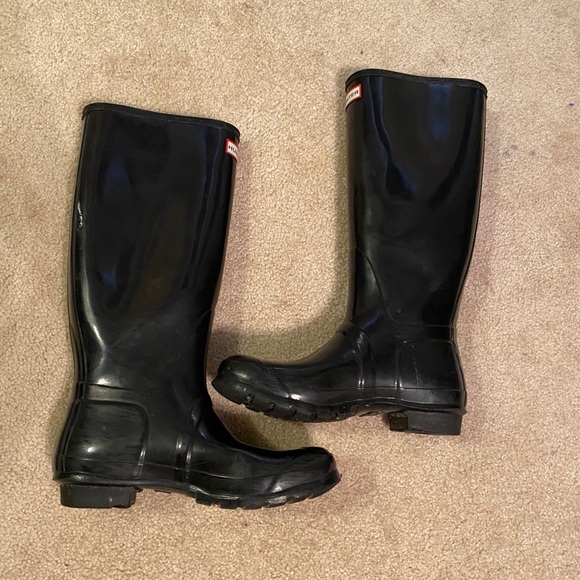black hunter boots size 10